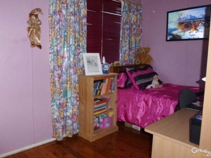 9 Velinda Street, Edgeworth NSW 2285