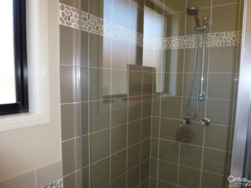 1 Massey Close, Elermore Vale NSW 2287