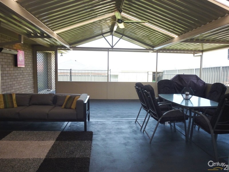 49 Northridge Drive, Cameron Park NSW 2285