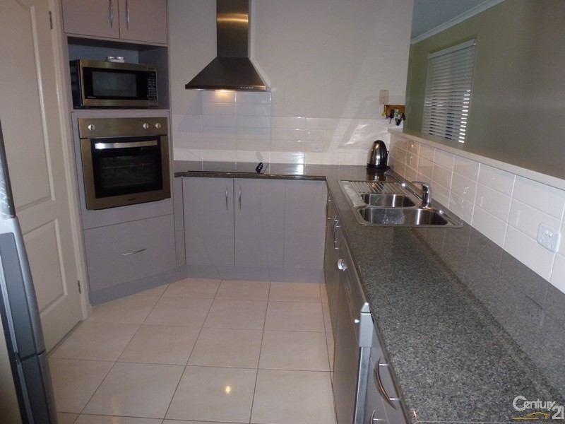 49 Northridge Drive, Cameron Park NSW 2285