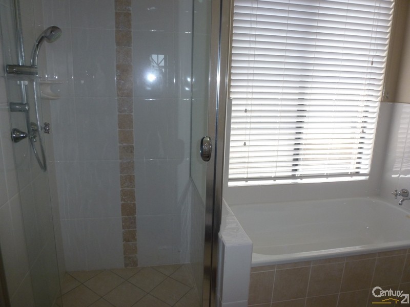 49 Northridge Drive, Cameron Park NSW 2285