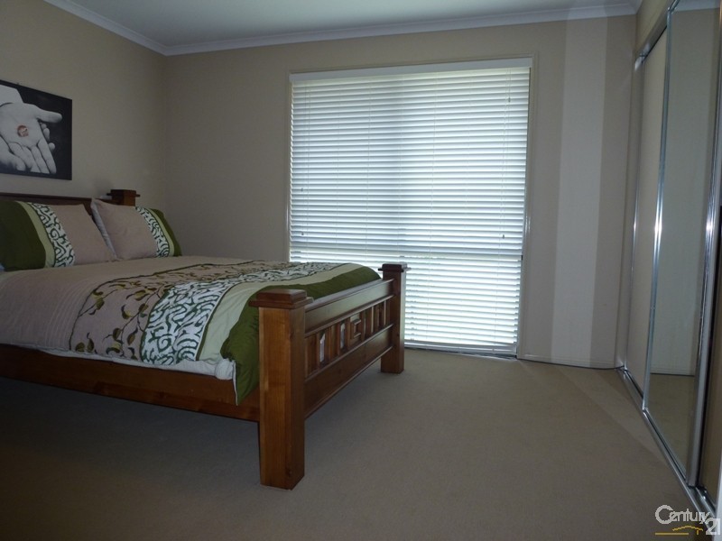 49 Northridge Drive, Cameron Park NSW 2285