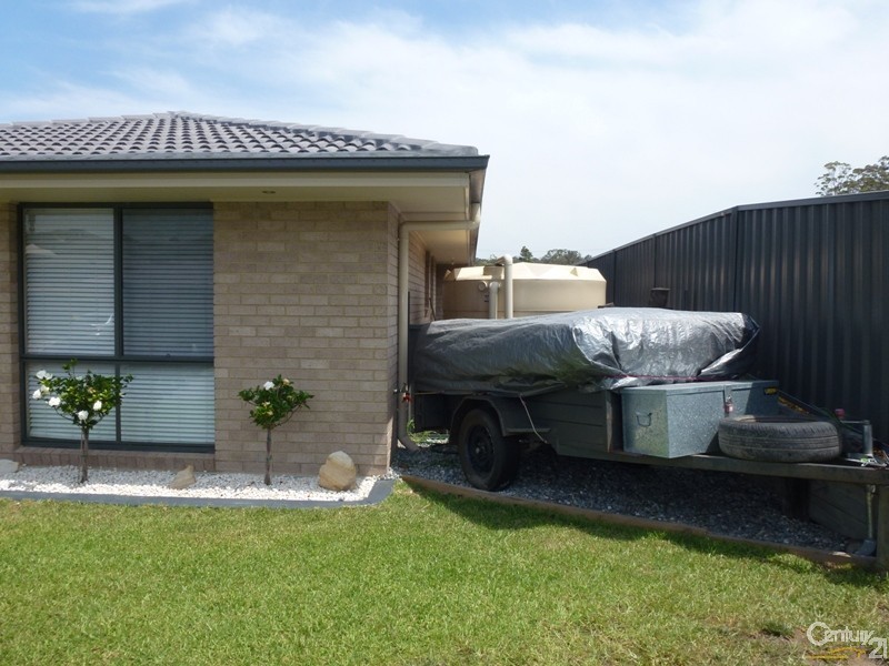 49 Northridge Drive, Cameron Park NSW 2285