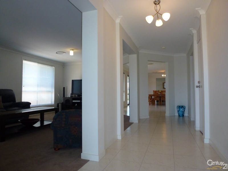 14 Tianie Street, Cameron Park NSW 2285