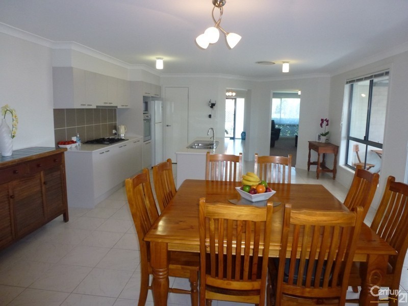 14 Tianie Street, Cameron Park NSW 2285