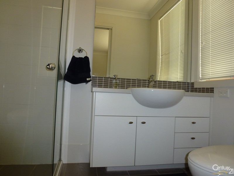 14 Tianie Street, Cameron Park NSW 2285