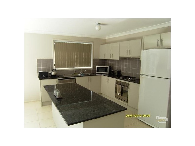 5 Eumina Street, Cameron Park NSW 2285