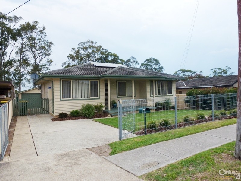 11 Oakville Road, Edgeworth NSW 2285