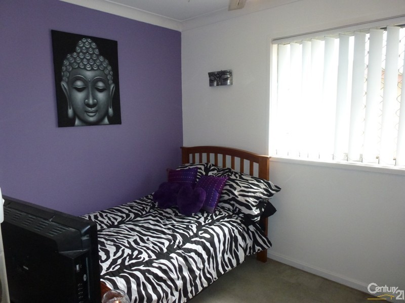 11 Oakville Road, Edgeworth NSW 2285