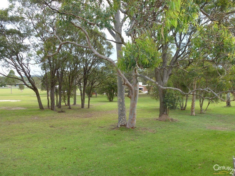 11 Oakville Road, Edgeworth NSW 2285