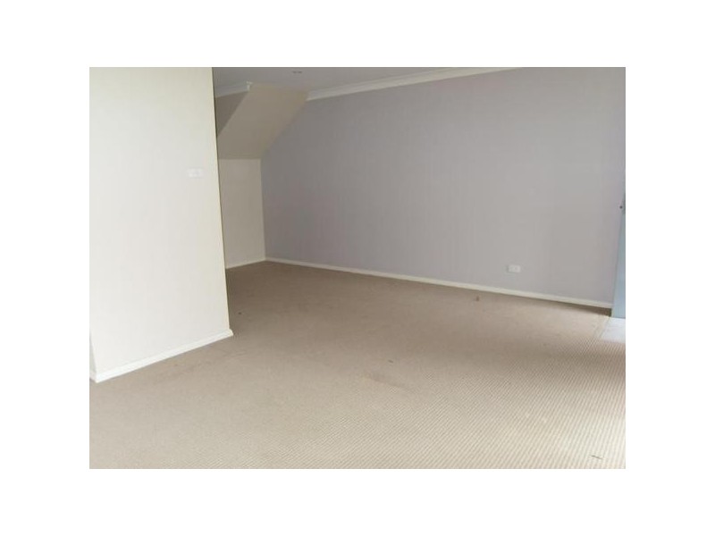 3/24 Churchill Circuit, Hamilton South NSW 2303