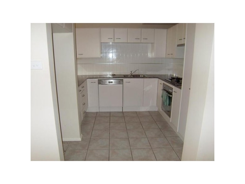 3/24 Churchill Circuit, Hamilton South NSW 2303