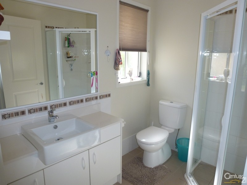 24 Billabong Drive, Cameron Park NSW 2285