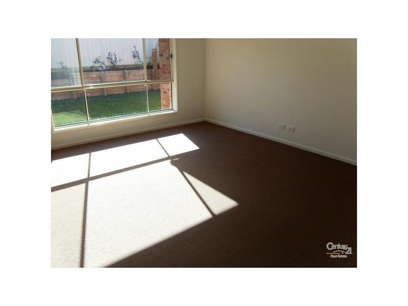 4 Quartz Place, Cameron Park NSW 2285