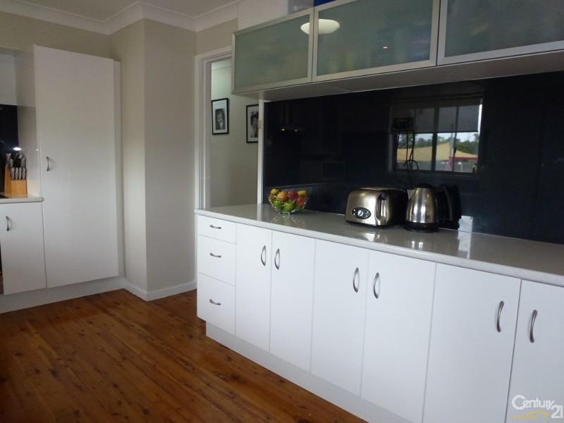 26 Buni Street, Holmesville NSW 2286