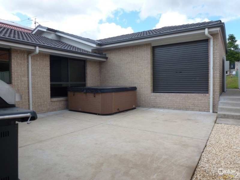 156 Northlakes Drive, Cameron Park NSW 2285