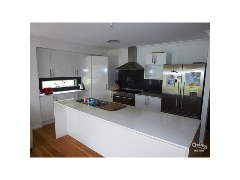 25 Dromedary Street, Cameron Park NSW 2285