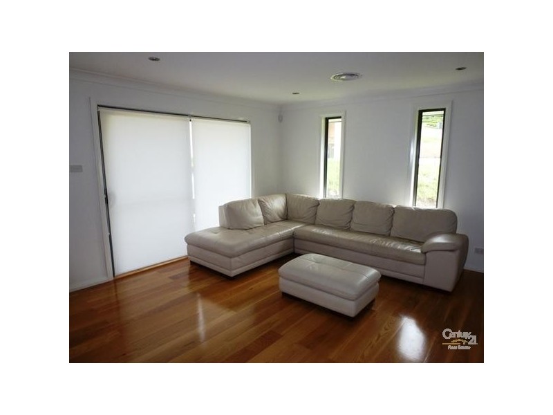 25 Dromedary Street, Cameron Park NSW 2285