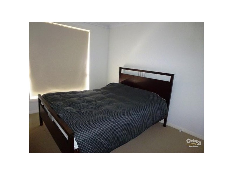 25 Dromedary Street, Cameron Park NSW 2285