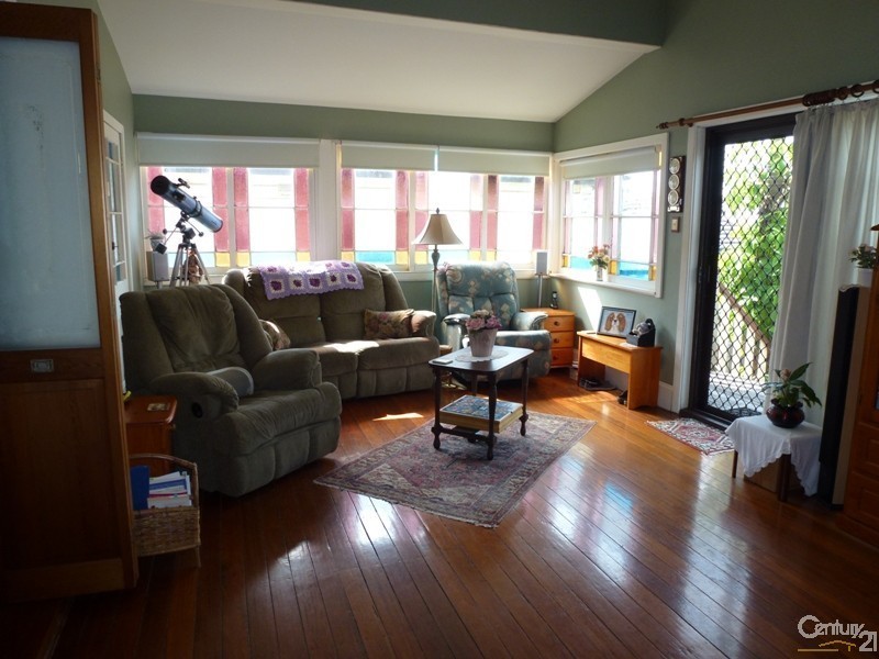 1 Tighe Street, Waratah NSW 2298