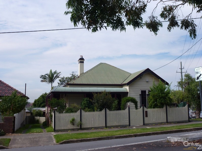 1 Tighe Street, Waratah NSW 2298