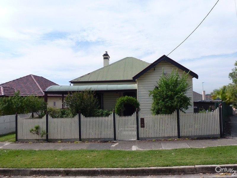 1 Tighe Street, Waratah NSW 2298