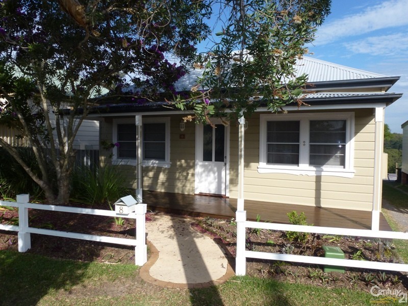 8 Carrington Street, West Wallsend NSW 2286