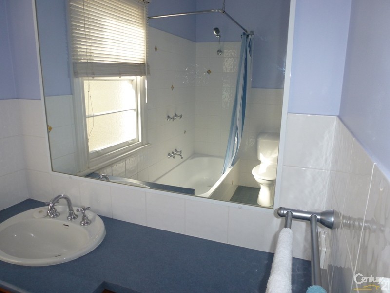 8 Carrington Street, West Wallsend NSW 2286