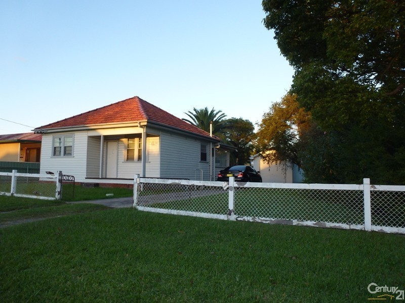 38 Neilson Street, Edgeworth NSW 2285