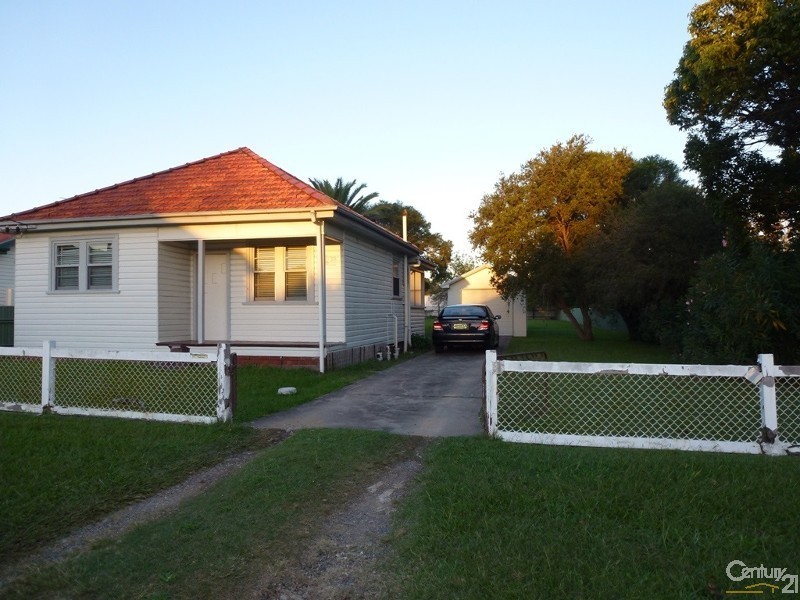 38 Neilson Street, Edgeworth NSW 2285
