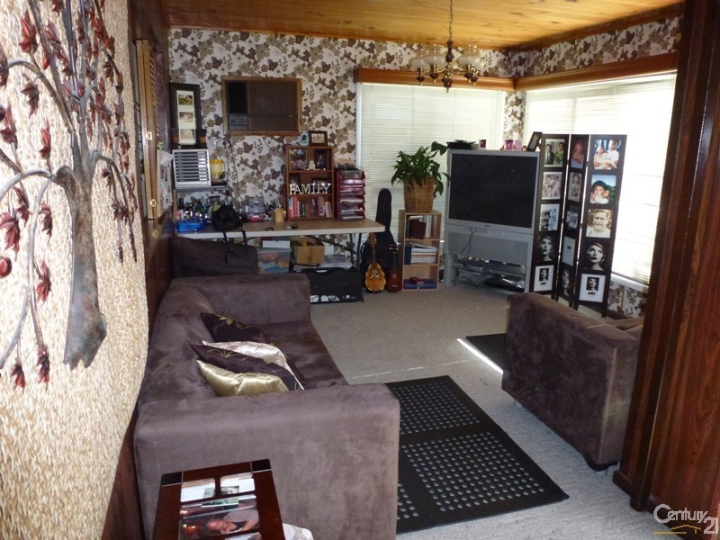 3 Rose Avenue, Glendale NSW 2285