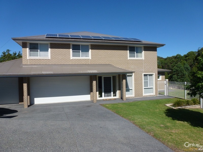 3 Canada Crescent, Cameron Park NSW 2285