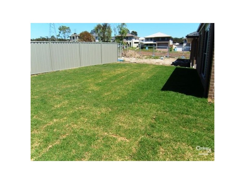 6 Galea Close, Cameron Park NSW 2285