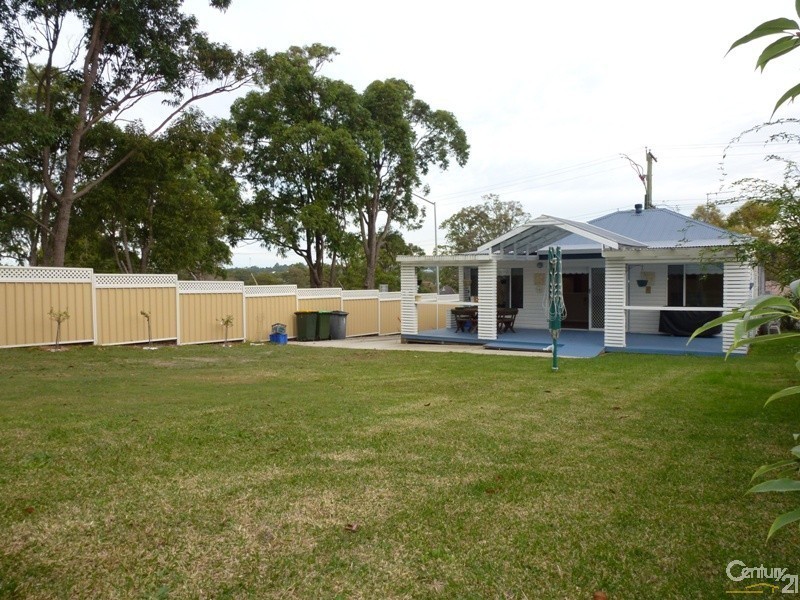 1 Clare Street, Glendale NSW 2285