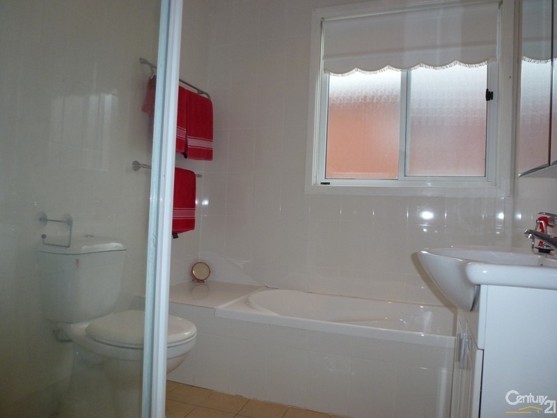 1 Clare Street, Glendale NSW 2285