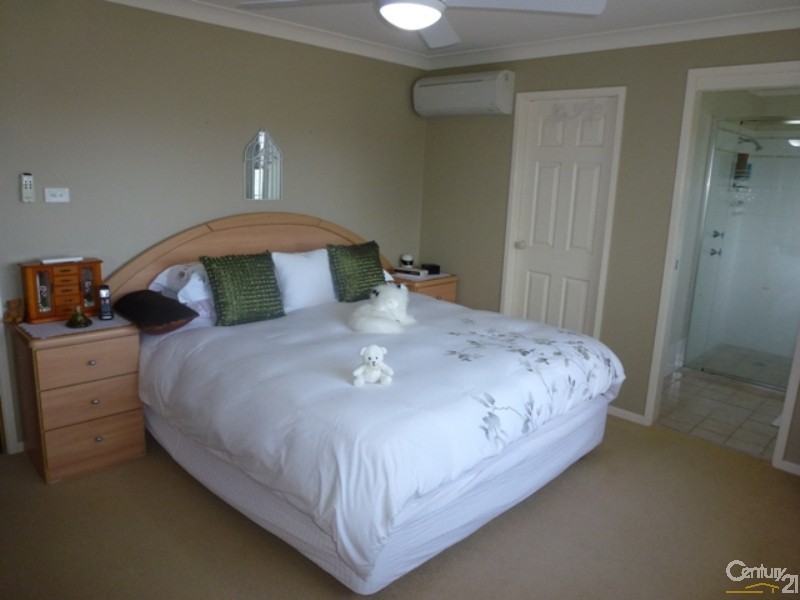 14 Hilldale Drive, Cameron Park NSW 2285