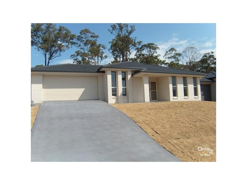 31 Tenyo Street, Cameron Park NSW 2285