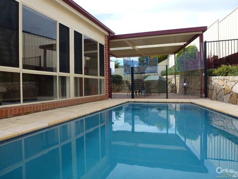 5 Morley Court, Cameron Park NSW 2285
