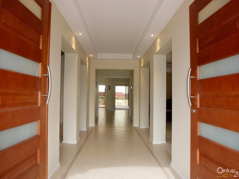 5 Morley Court, Cameron Park NSW 2285