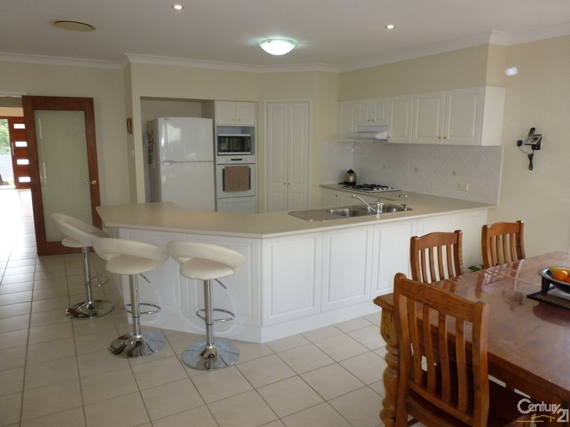 5 Morley Court, Cameron Park NSW 2285