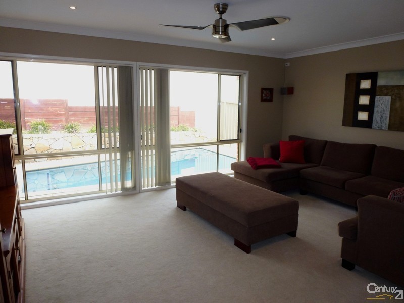 5 Morley Court, Cameron Park NSW 2285