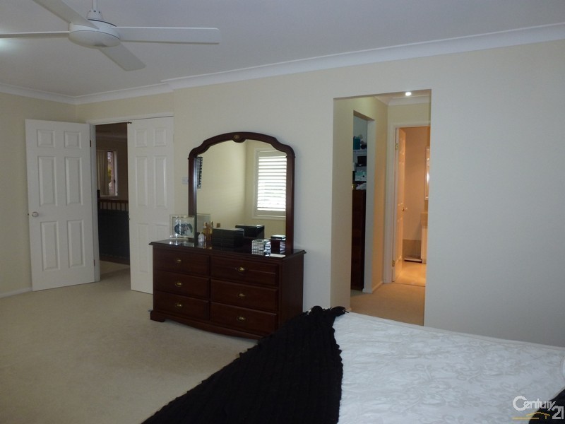 5 Morley Court, Cameron Park NSW 2285