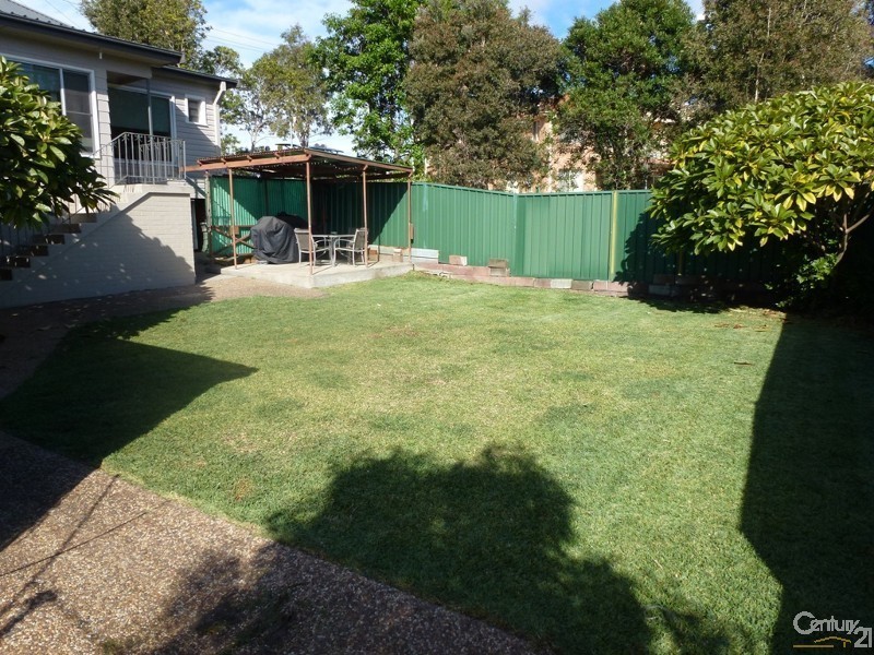 96 Lake Road, Wallsend NSW 2287