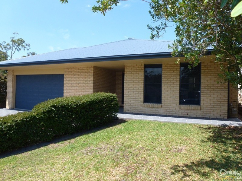 10 Hebe Place, Cameron Park NSW 2285