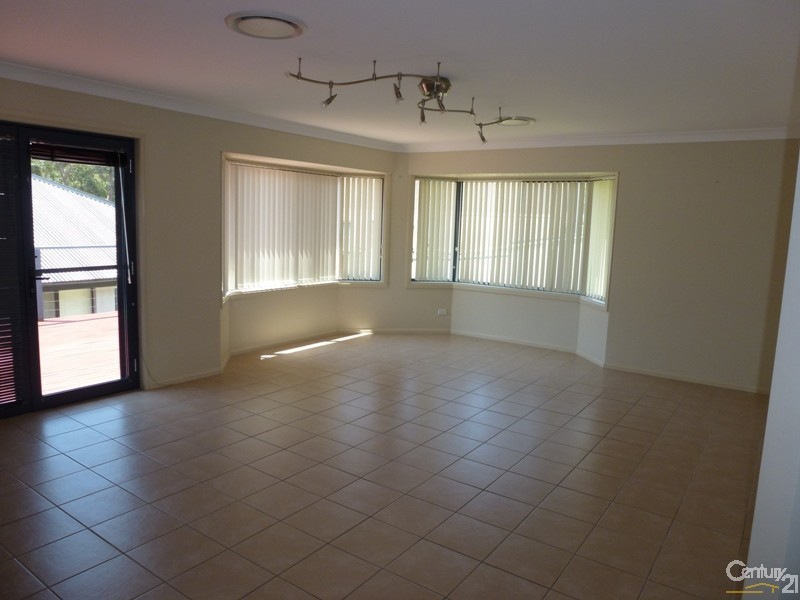 10 Hebe Place, Cameron Park NSW 2285