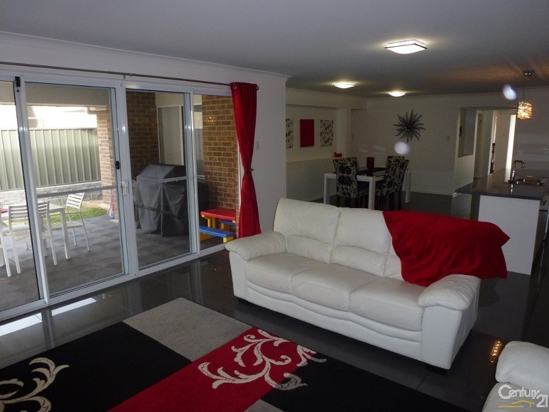 96 Northlakes Drive, Cameron Park NSW 2285