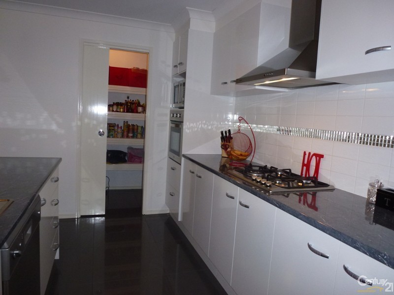 96 Northlakes Drive, Cameron Park NSW 2285