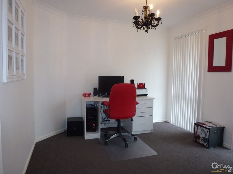 96 Northlakes Drive, Cameron Park NSW 2285