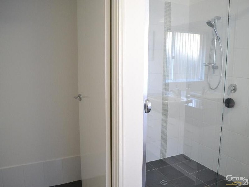 96 Northlakes Drive, Cameron Park NSW 2285