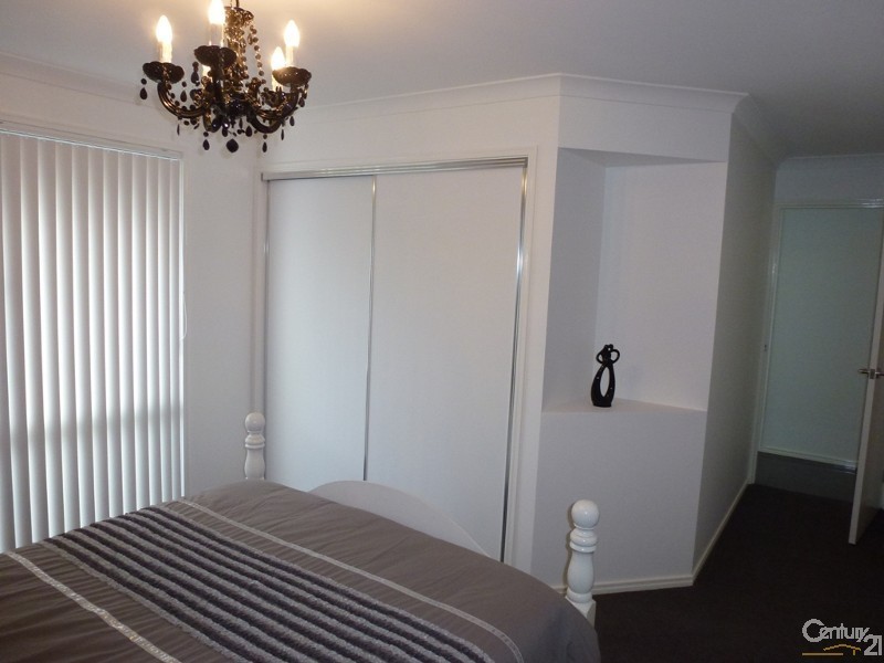 96 Northlakes Drive, Cameron Park NSW 2285